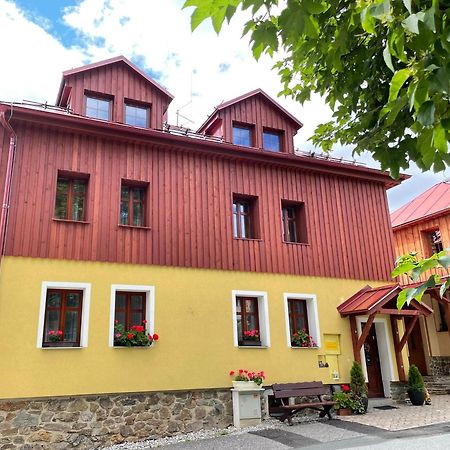 Penzion Pohadka Železná Ruda エクステリア 写真