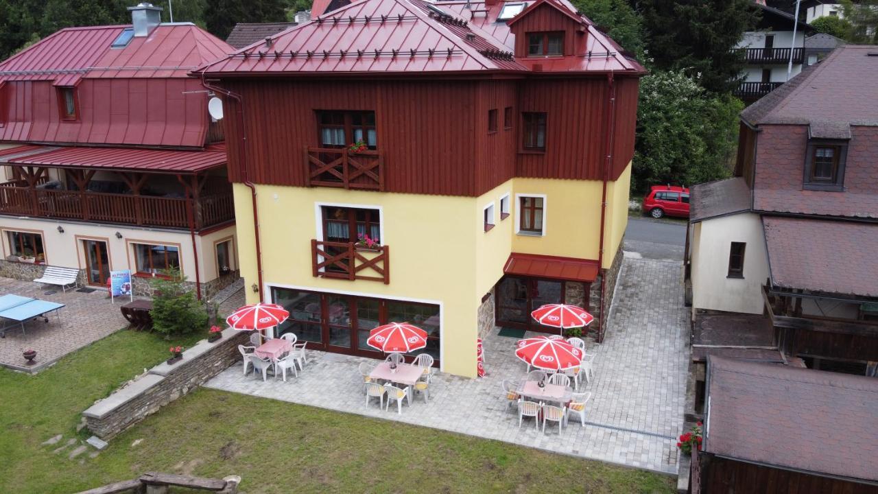 Penzion Pohadka Železná Ruda エクステリア 写真